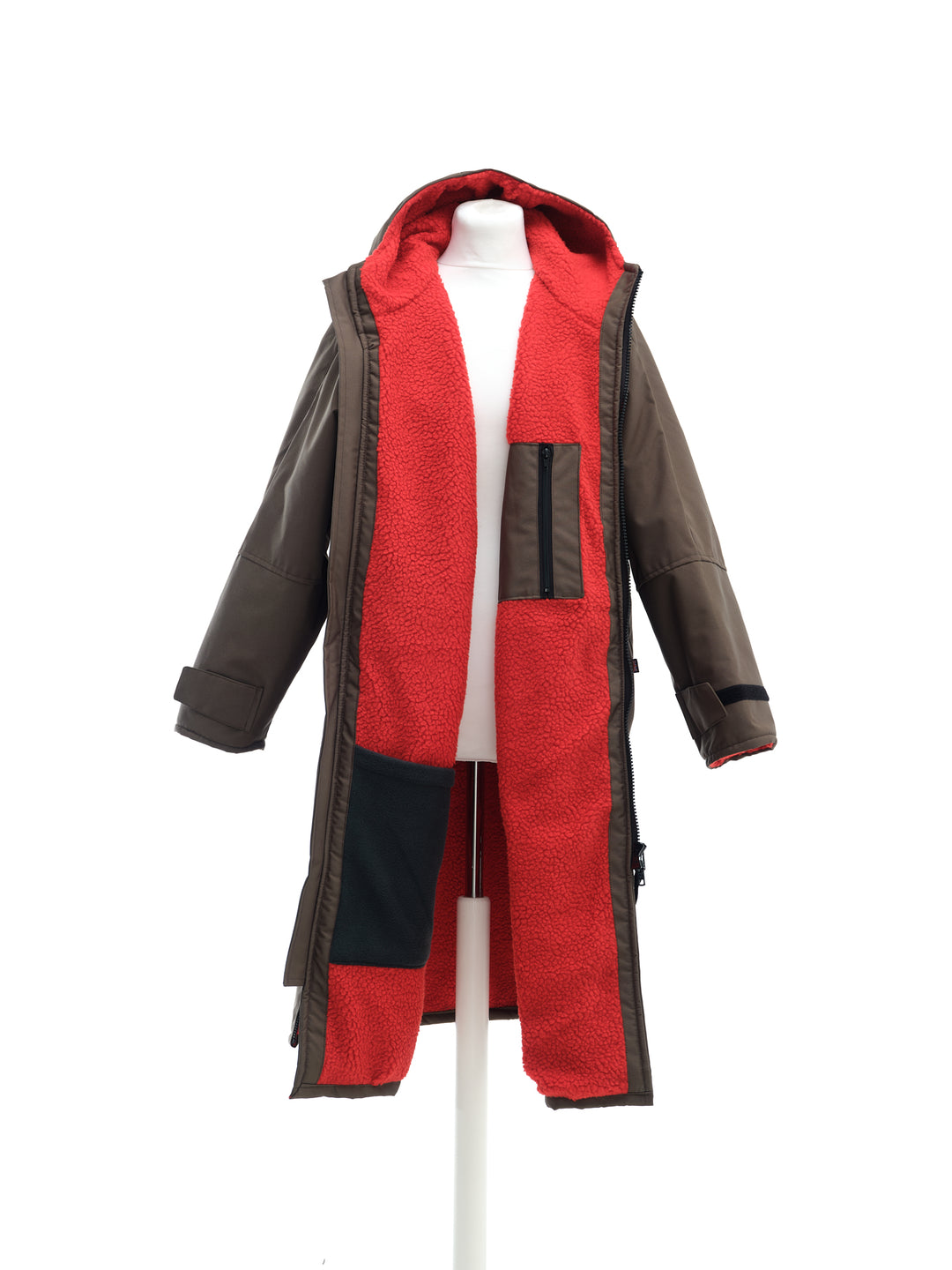 Redback Robe for outdoor pursuits, swimming, festivals, spectating and getting changed outdoors. 
