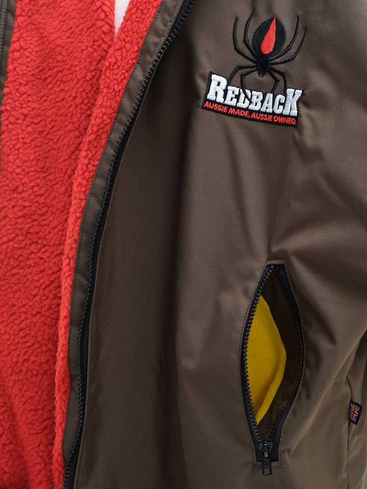 redback robe close up on external zip pocket
